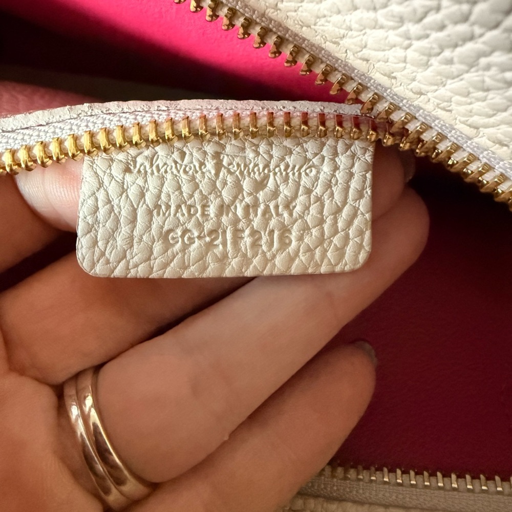 Salvatore Ferragamo Tote Bag - Picture 2 of 8